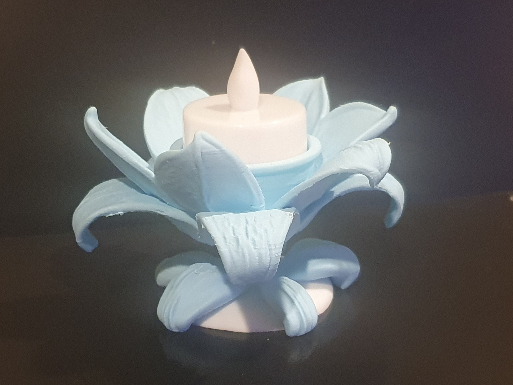 Lily Tea Light Holder - Image 5